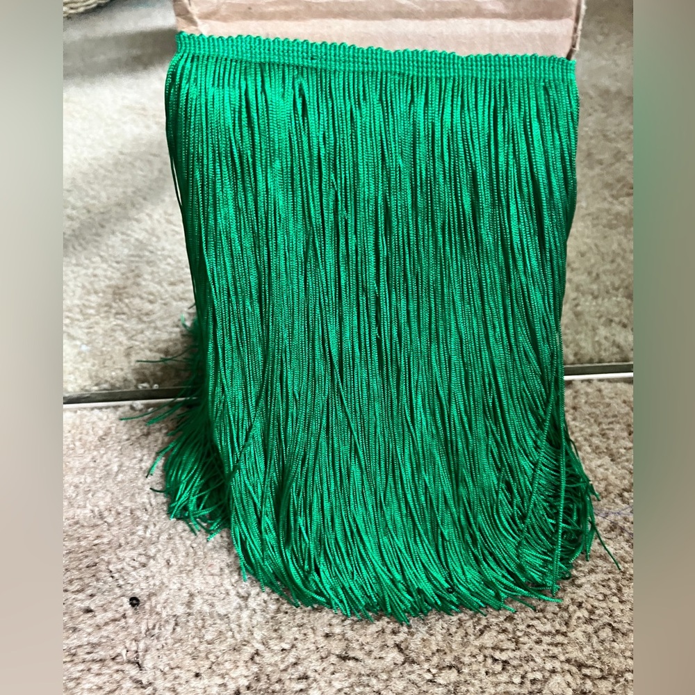 8” Kelly green fringe 3.3 yards . Craft, salsa dress, performance DIY, samba